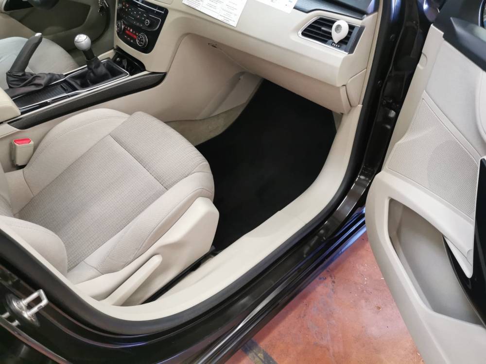 taxi intérieur avant
